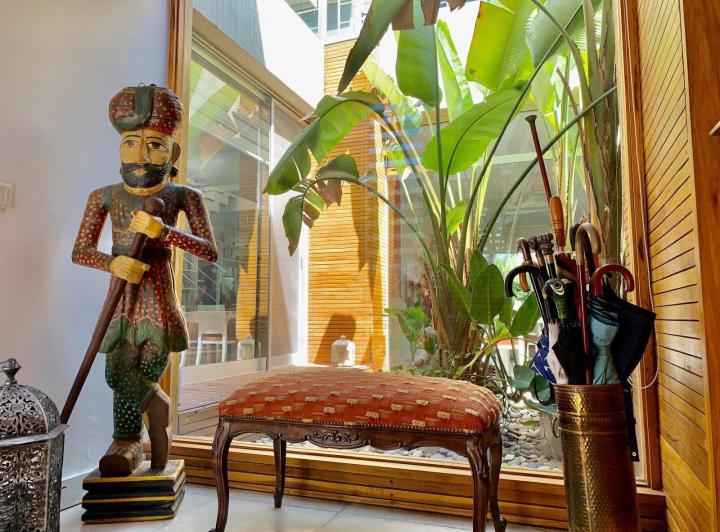 Casa · 351m² · 7 Ambientes · 3 Cocheras
