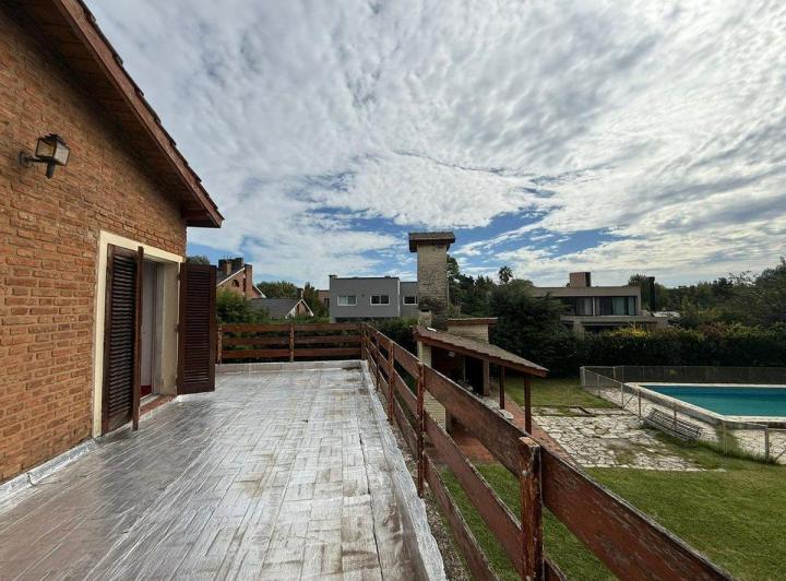 Terreno · 1200m²