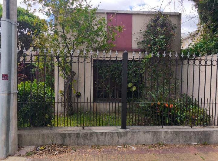 Casa · 122m² · 4 Ambientes · 2 Cocheras