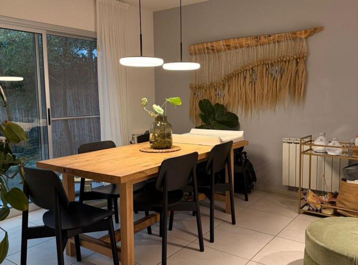 Casa · 130m² · 7 Ambientes · 1 Cochera