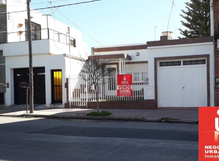 Casa · 188m² · 6 Ambientes · 1 Cochera