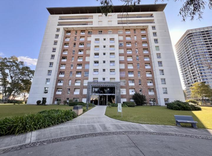 Departamento · 80m² · 2 Dormitorios · 1 Cochera