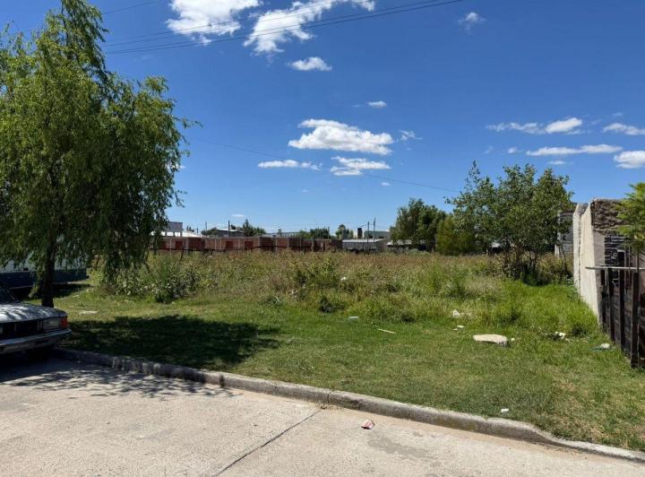 Terreno · 1800m²