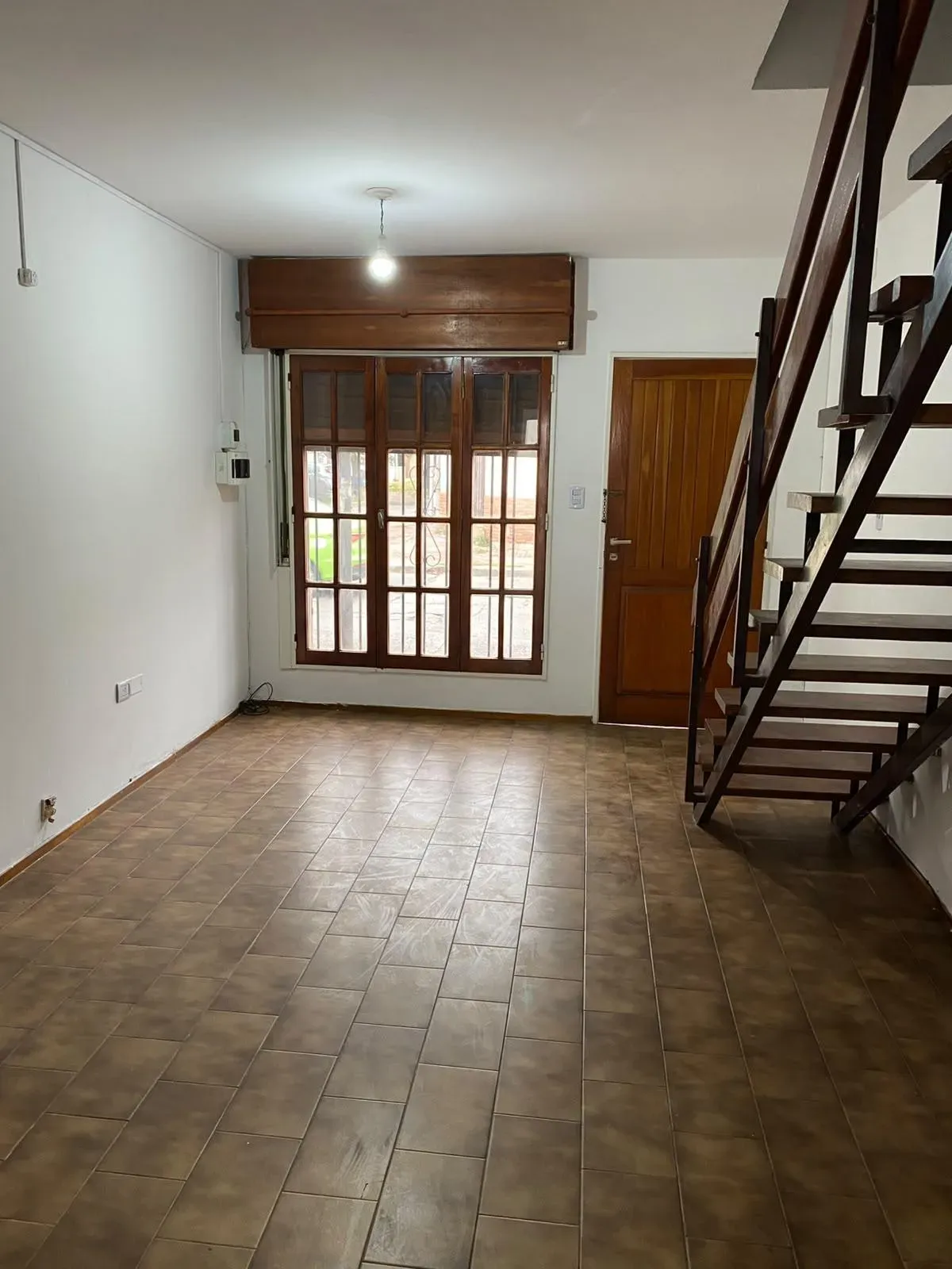 Casa en Venta de 2 dormitorios con cochera en Barrio  San Fernando