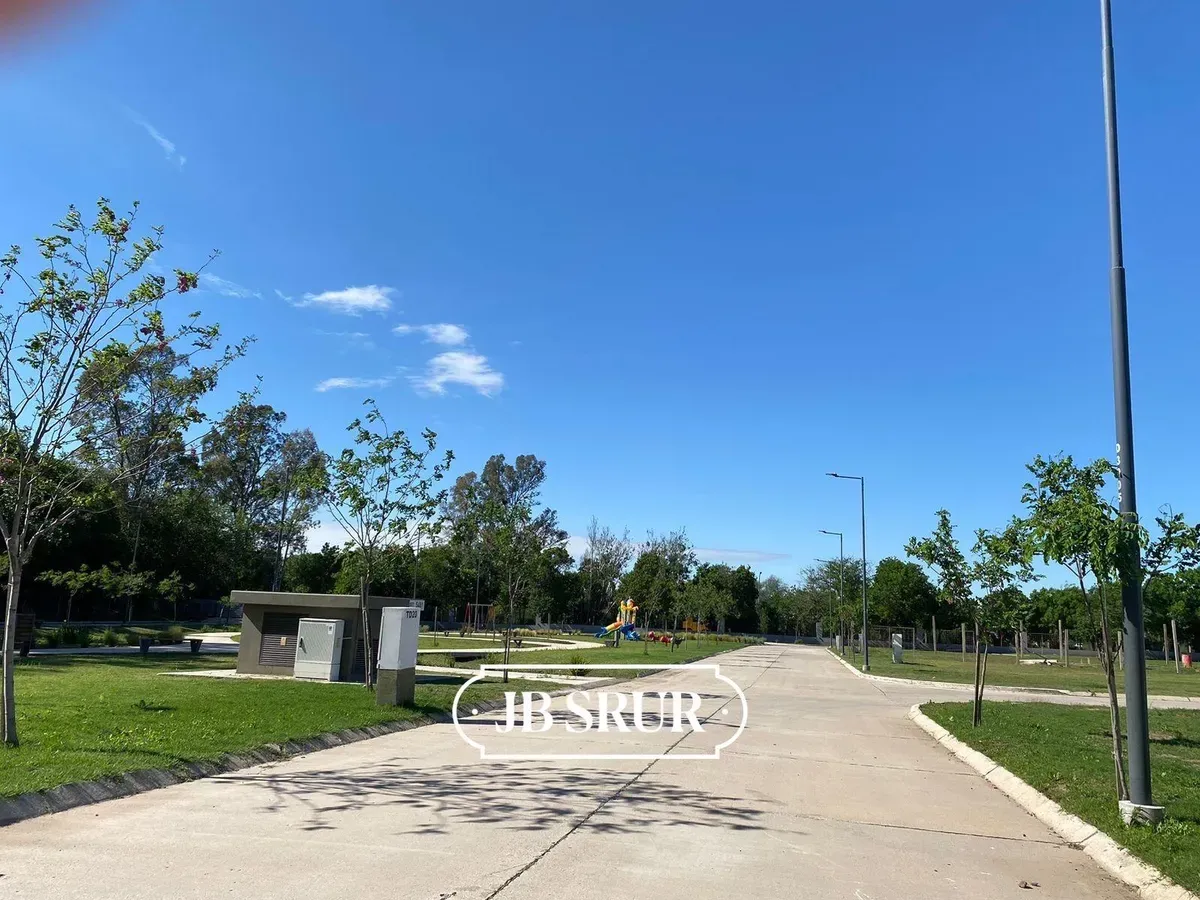 Lotes continuos en venta apto dúplex en Campo Chico