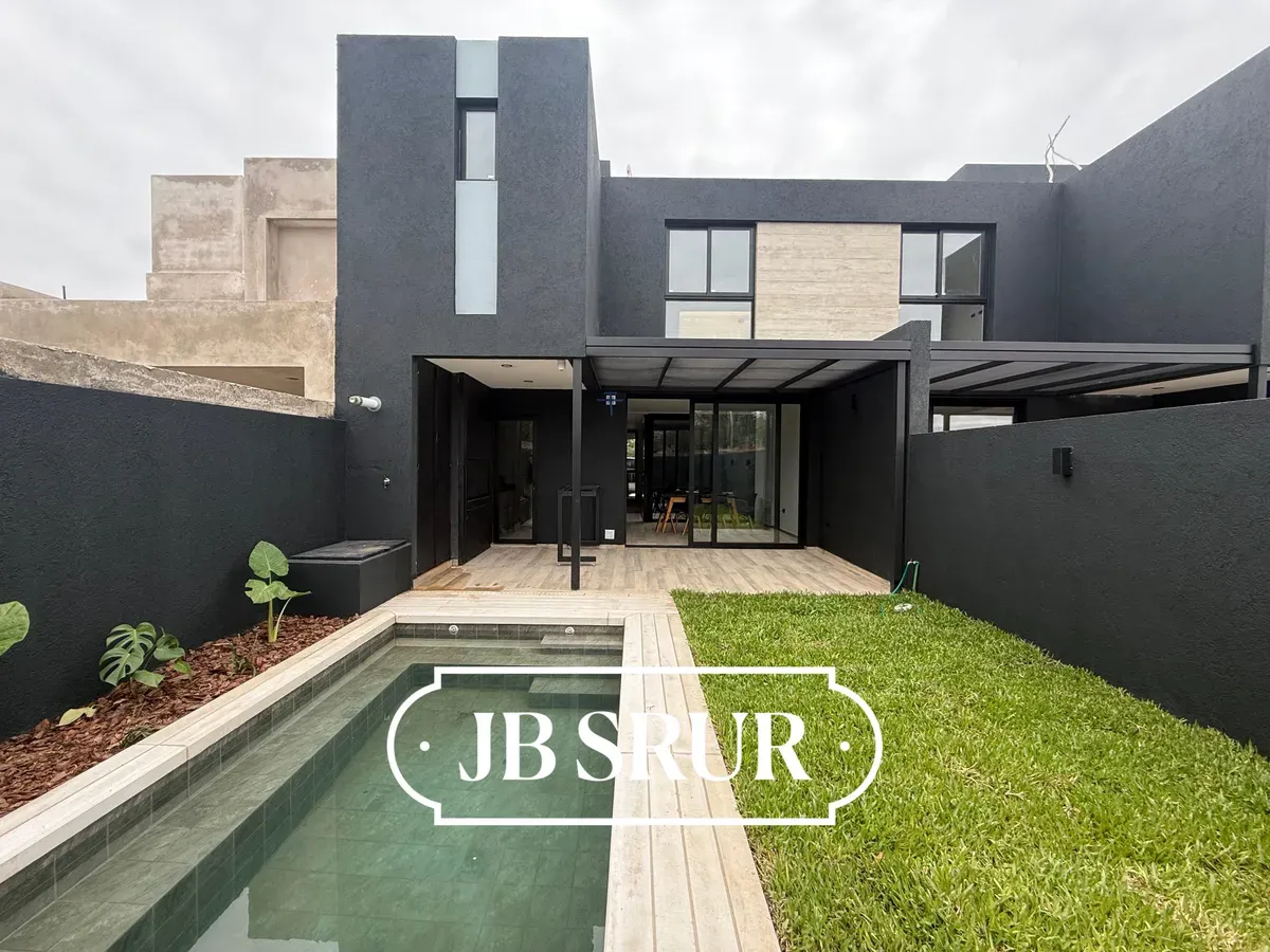 Dúplex en venta de 3 dormitorios en La Luisita