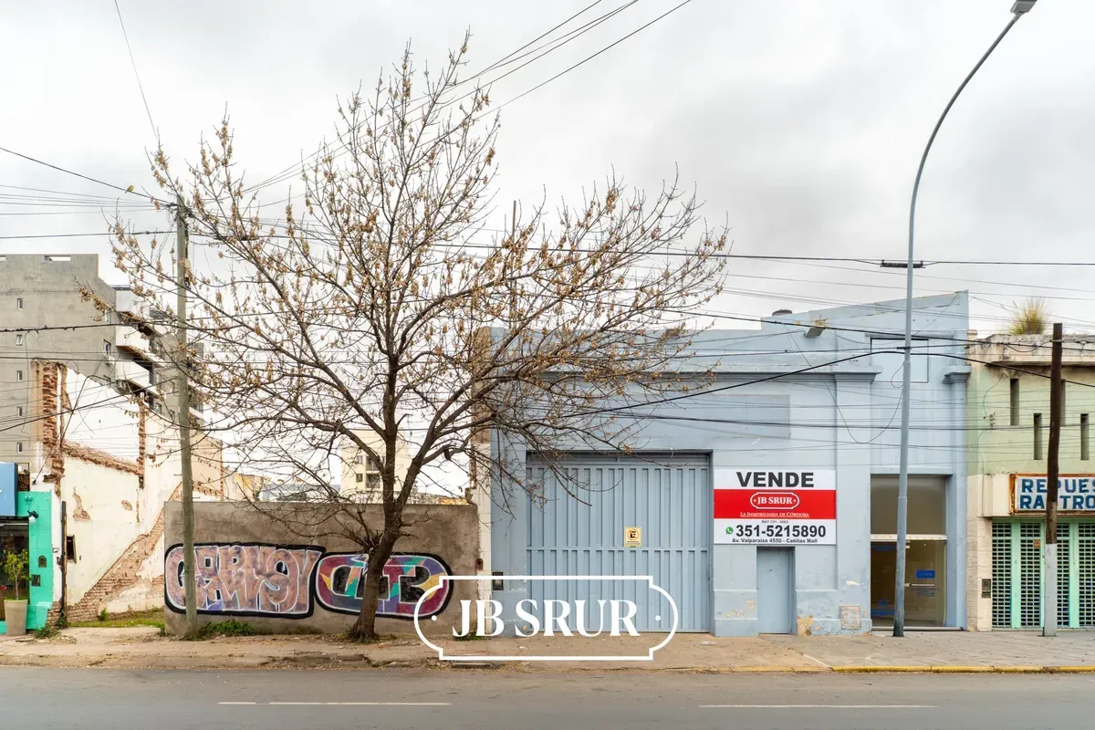 Galpón  y Oficinas en venta sobre Av. Jerónimo Luis de Cabrera B° Alta Córdoba