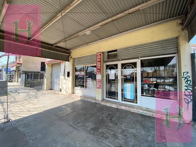 Local comercial · 210m²