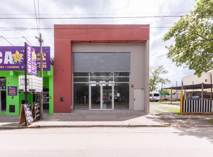 Local comercial · 293m²