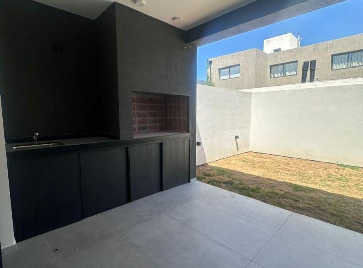 Departamento · 185m² · 2 Ambientes · 1 Cochera