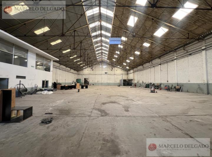 Depósito · 1700m²