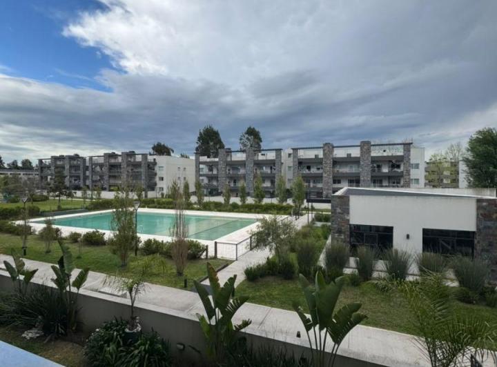 Departamento · 80m² · 2 Ambientes · 1 Cochera