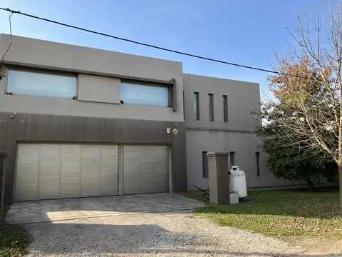 Casa en Venta en Roldan, San Lorenzo