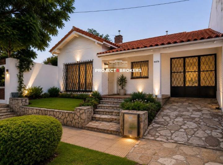 Casa · 128m² · 4 Ambientes · 2 Cocheras