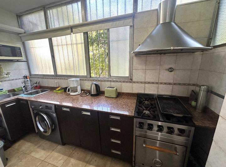 Departamento · 80m² · 4 Ambientes · 1 Cochera
