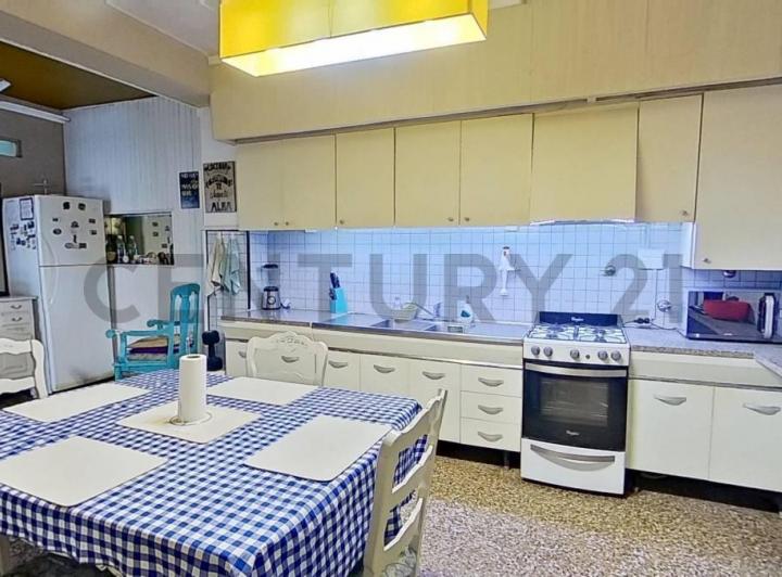 PH · 130m² · 4 Ambientes · 1 Cochera