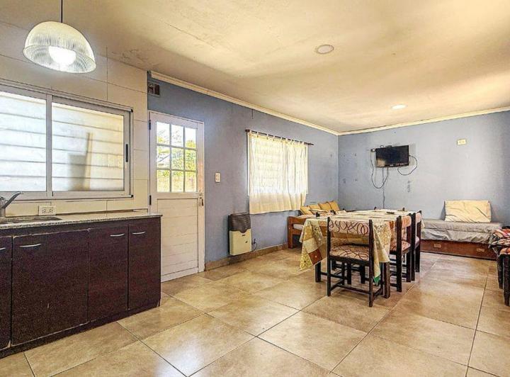 Casa · 85m² · 4 Ambientes · 2 Cocheras