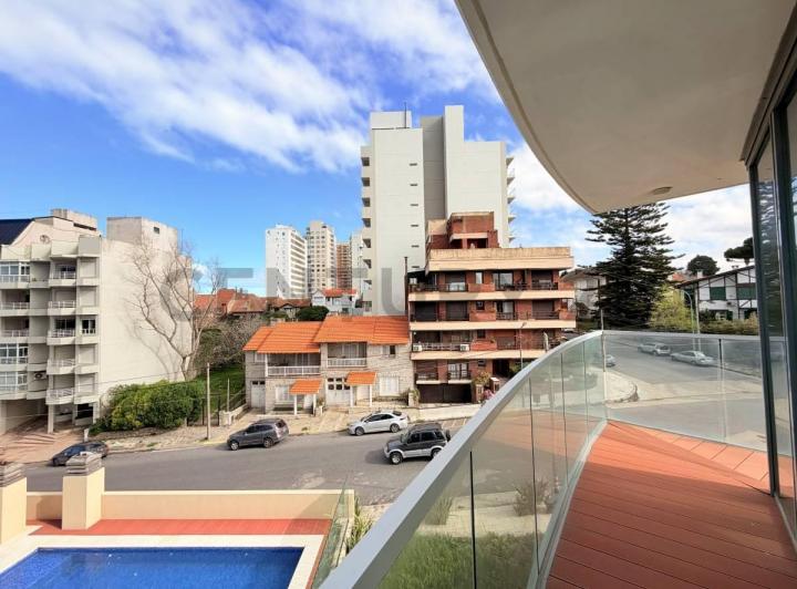 Departamento · 104m² · 3 Ambientes · 2 Cocheras
