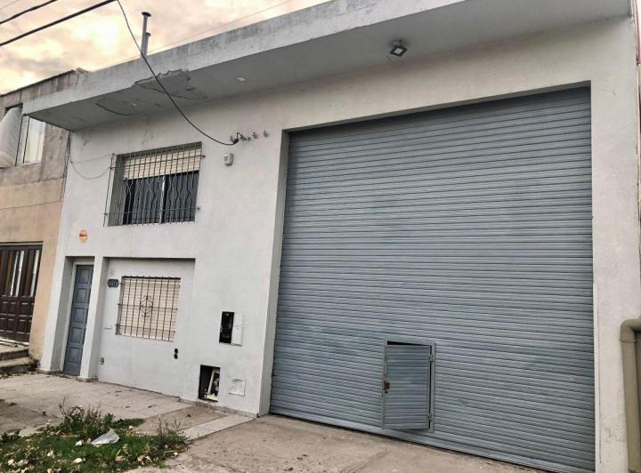 Bodega-Galpón · 300m²