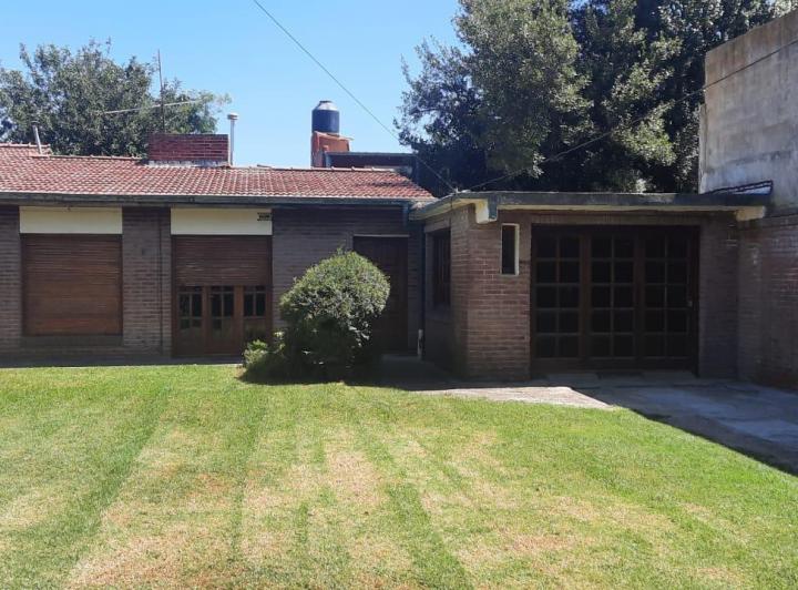 Casa · 140m² · 3 Ambientes · 1 Cochera