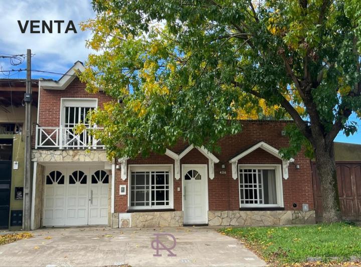 Casa · 150m² · 4 Ambientes · 1 Cochera