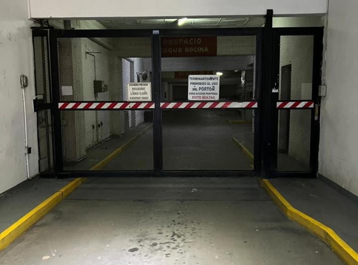 Garage · 18m²