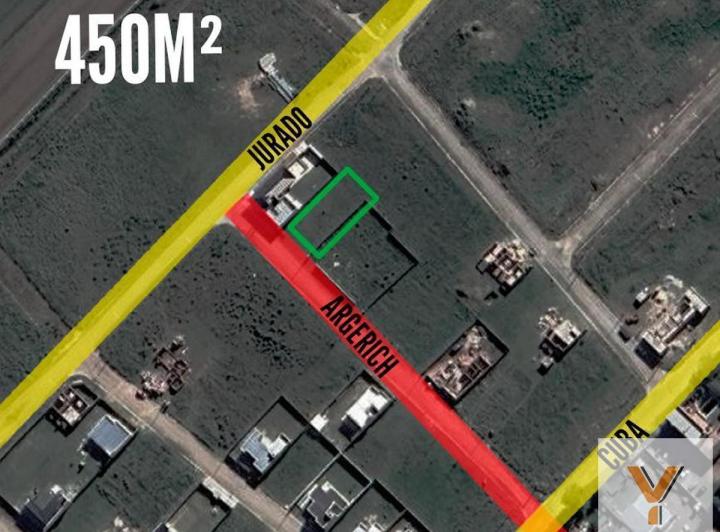 Terreno · 450m²