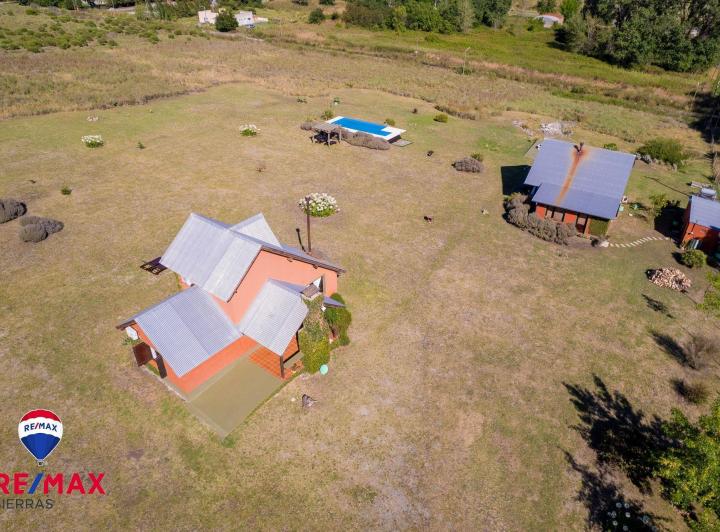 Quinta vacacional · 228m² · 5 Dormitorios · 1 Cochera