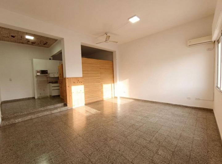 Casa · 258m² · 5 Ambientes · 1 Cochera