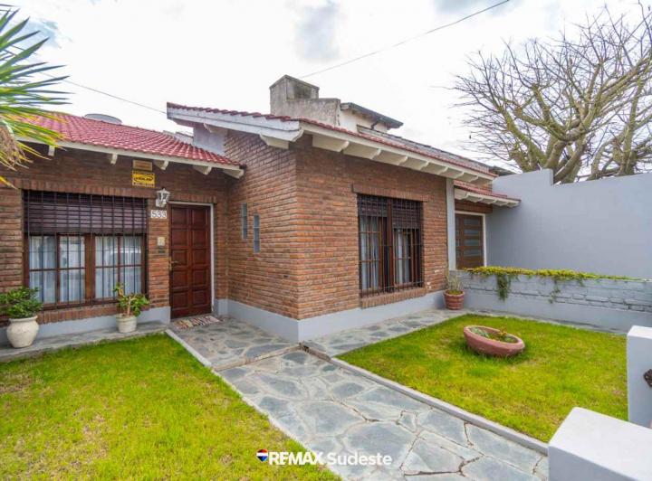 Casa · 135m² · 4 Ambientes · 1 Cochera