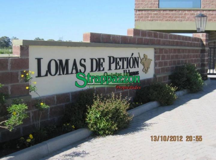 Terreno · 739m²