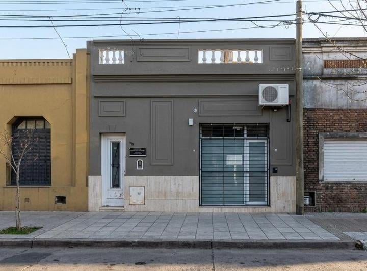 Casa · 206m² · 6 Ambientes · 1 Cochera