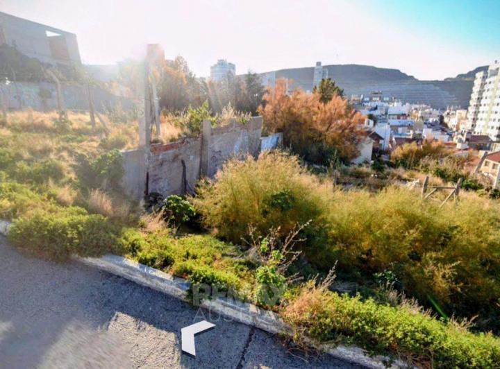 Terreno · 528m²