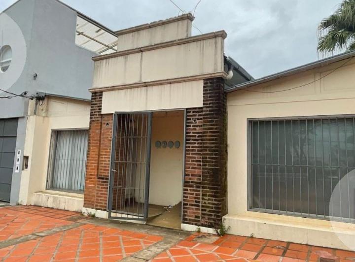 Local comercial · 323m² · 4 Ambientes