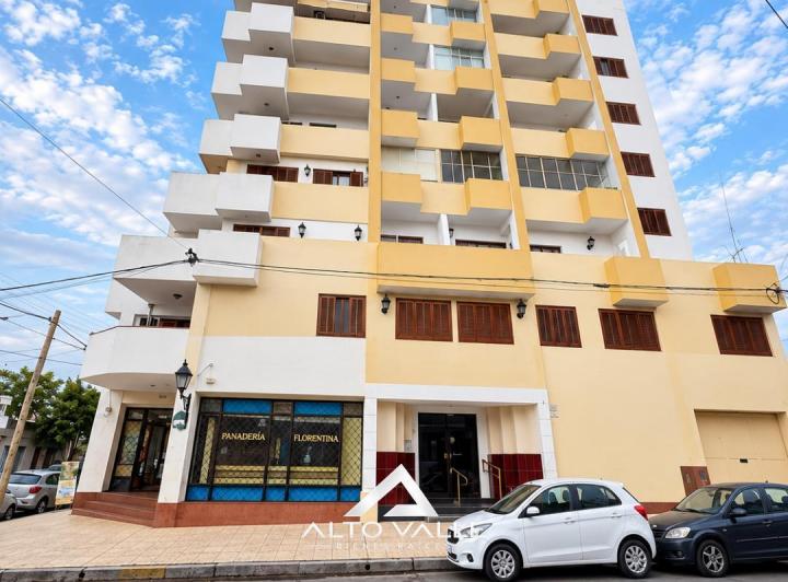 Departamento · 5 Ambientes · 1 Cochera