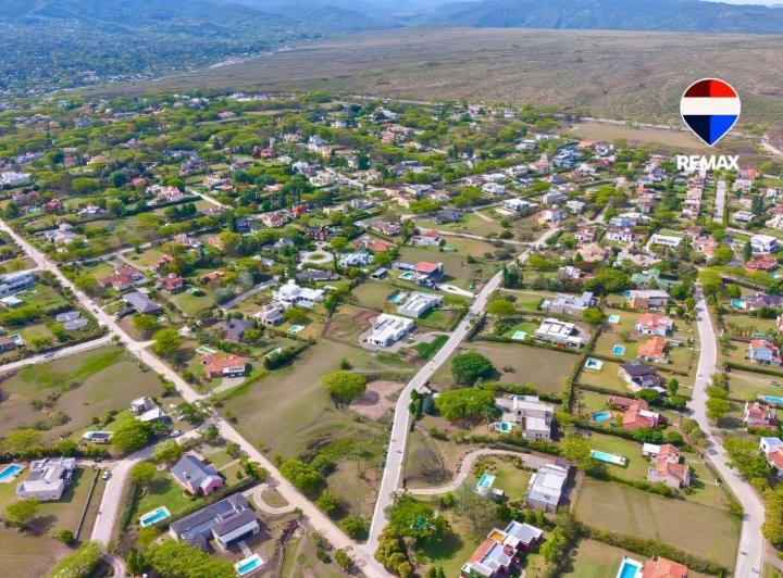 Terreno · 3833m²