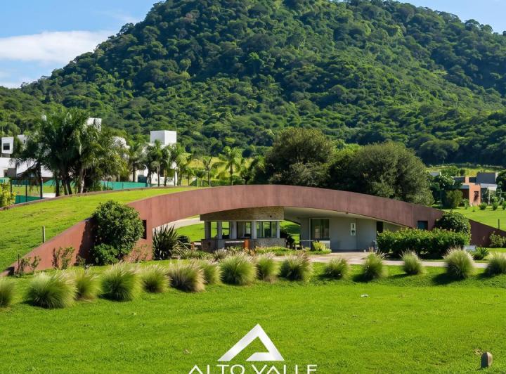 Terreno · 975m²