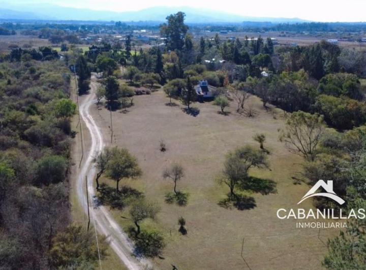 Terreno · 1261m²