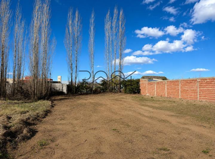 Terreno · 600m²