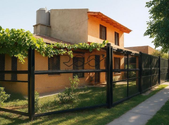 Casa · 138m² · 5 Ambientes · 1 Cochera