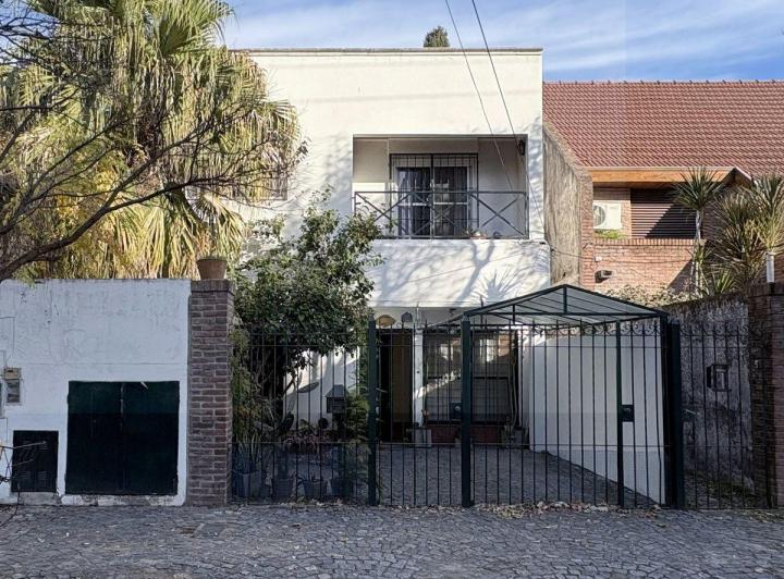 Casa · 130m² · 5 Ambientes