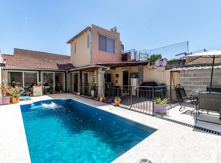 Casa · 119m² · 4 Ambientes · 1 Cochera