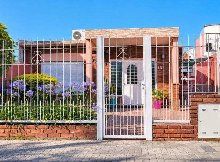 Casa · 138m² · 3 Ambientes · 2 Cocheras