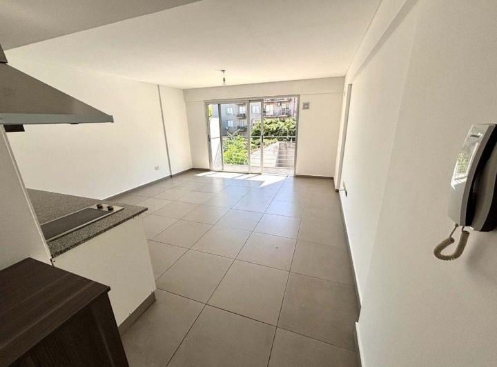 Departamento · 40m² · 2 Ambientes · 1 Cochera