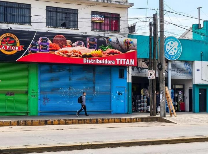 Local comercial · 686m² · 2 Cocheras