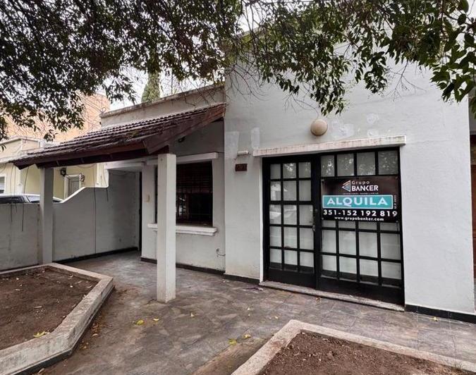 Casa · 250m² · 6 Ambientes