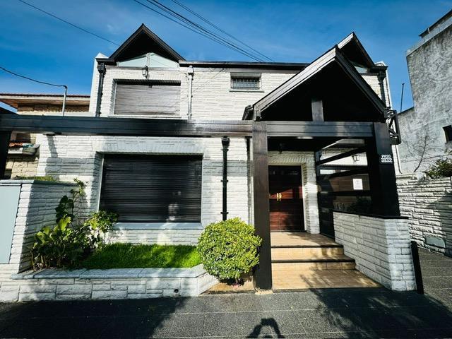 Casa · 170m² · 5 Ambientes