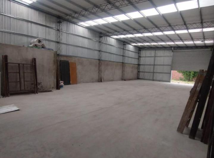 Bodega-Galpón · 370m² · 1 Ambiente