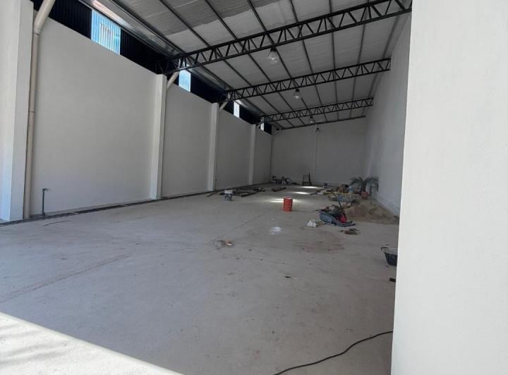 Local comercial · 250m²