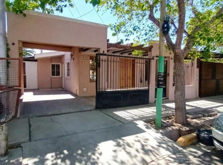 Casa · 170m² · 6 Ambientes · 1 Cochera